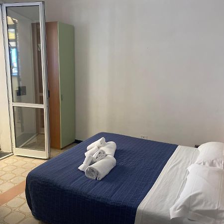 Caravella Otel Deiva Marina Dış mekan fotoğraf