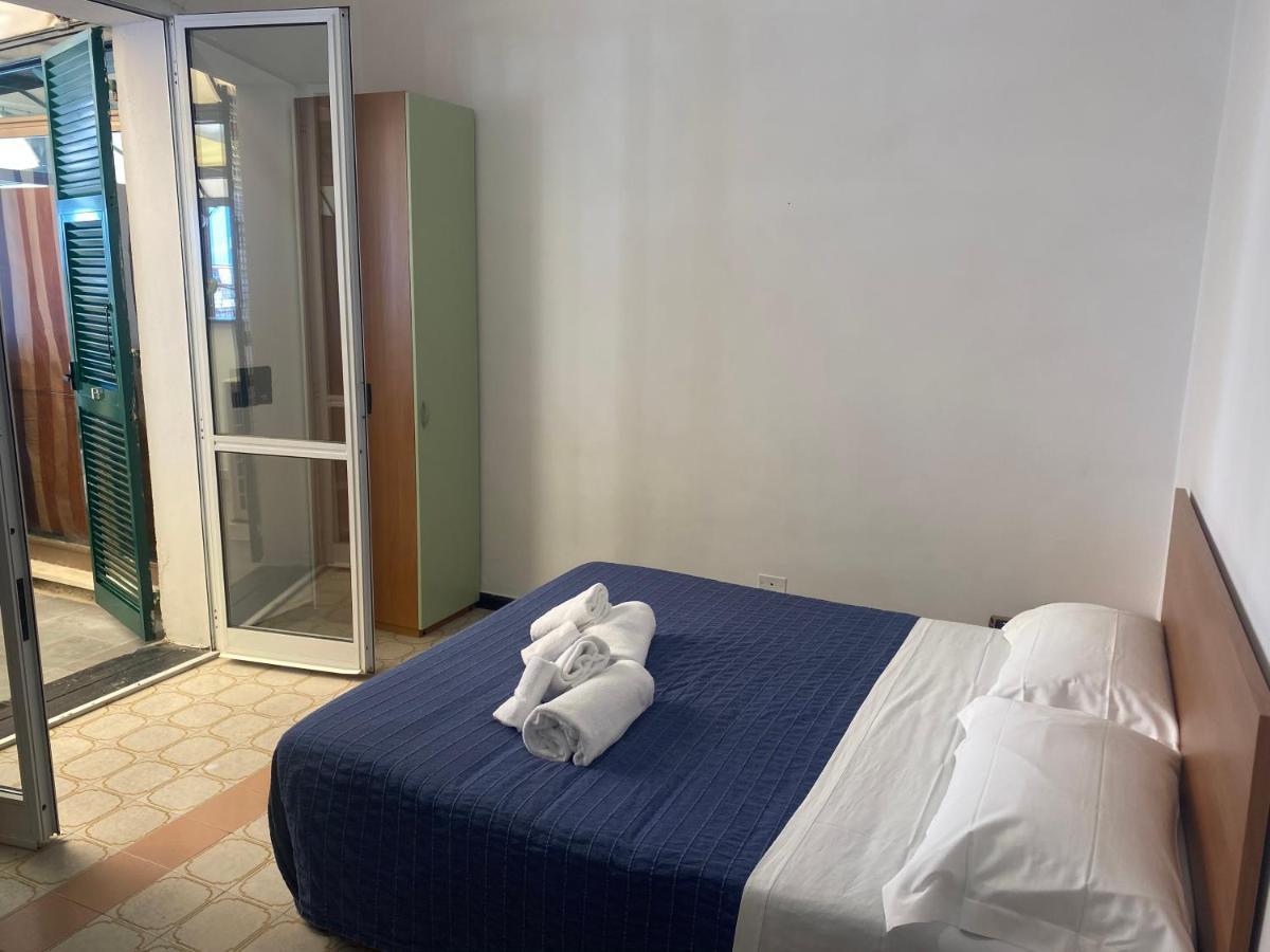 Caravella Otel Deiva Marina Dış mekan fotoğraf